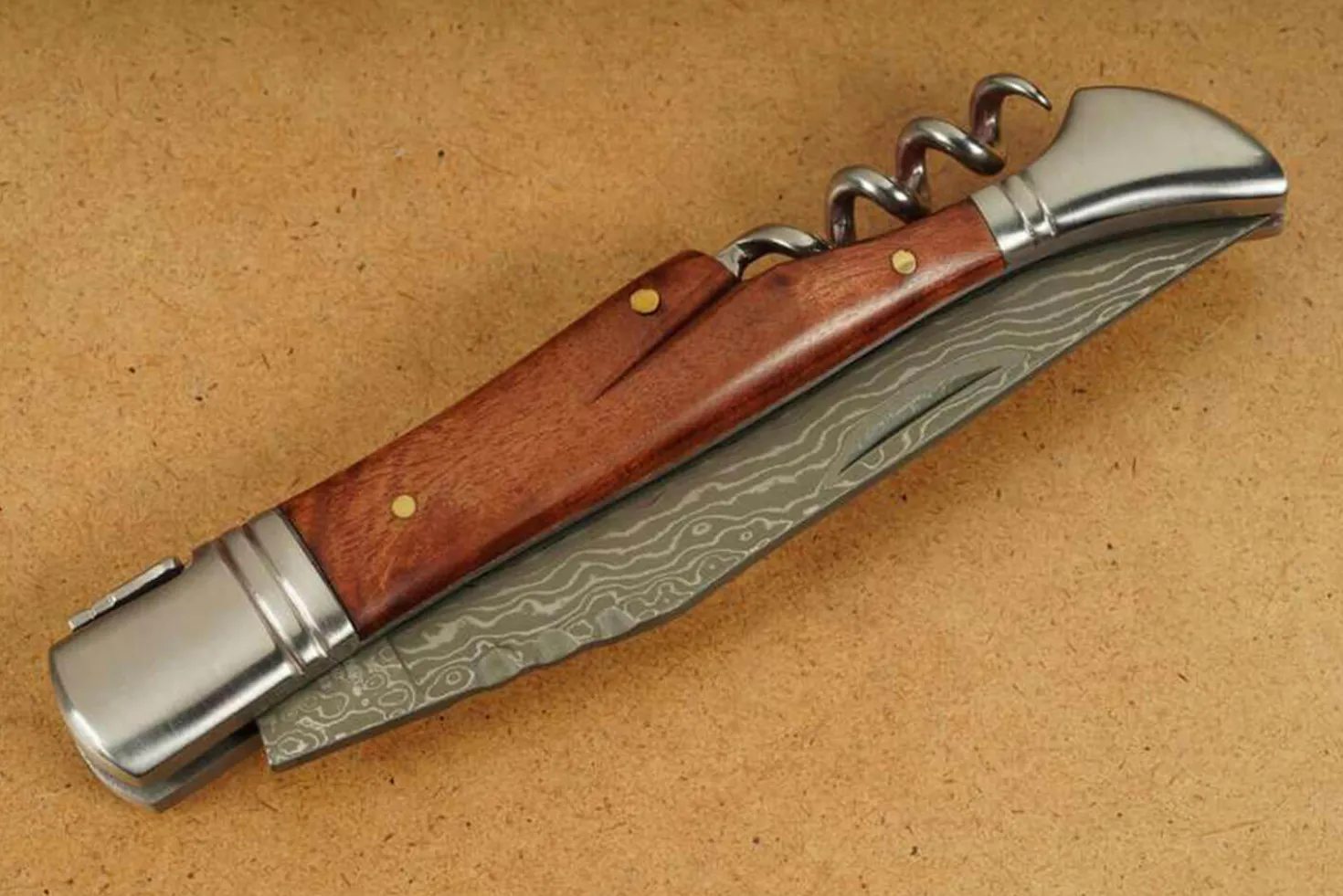 Couteau pliant Laguiole Herbertz 231712 lame damassée manche bois de cognassier 12cm + tire-bouchon