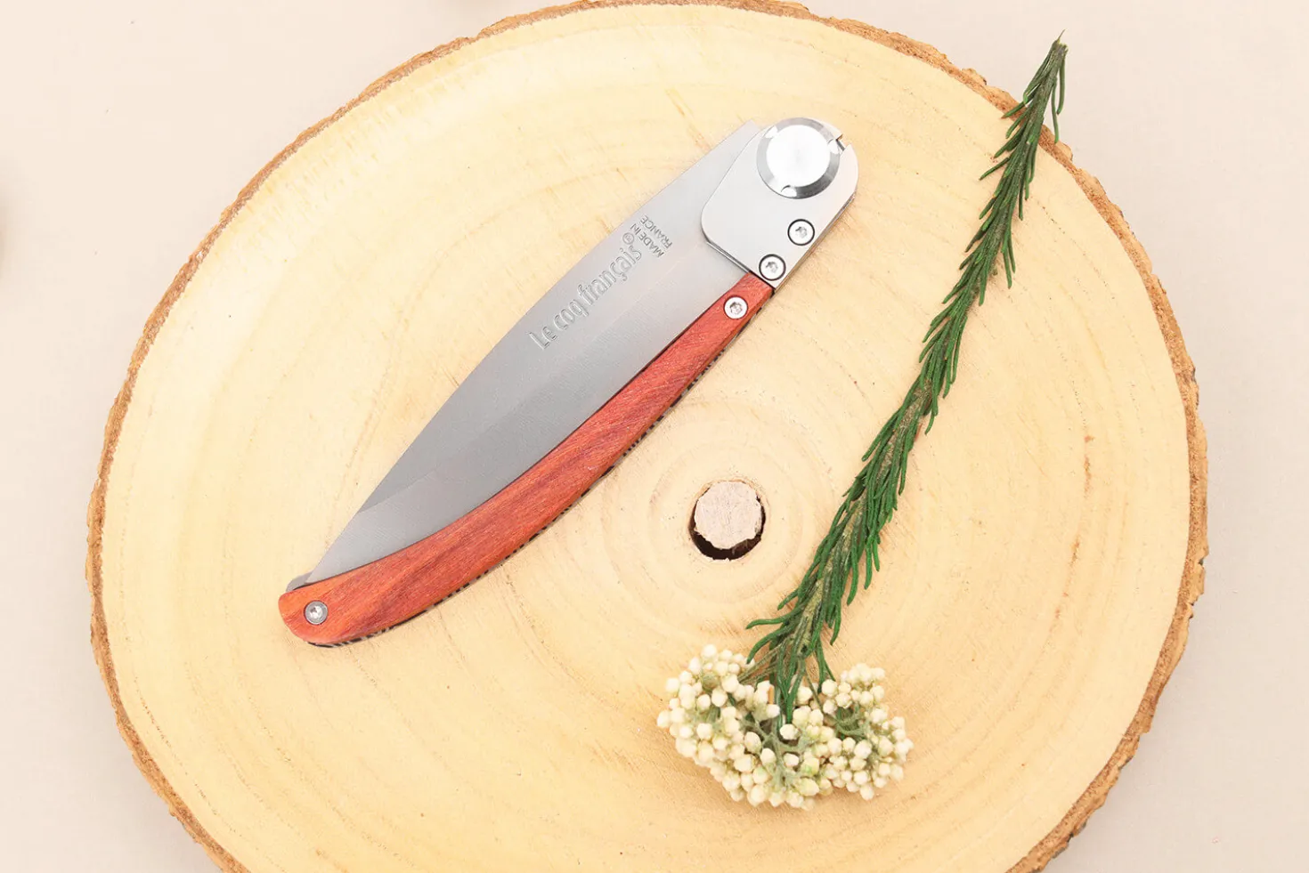 Couteau pliant Le Coq Français Tropical Red Heart artisanal manche bois rouge 11,5cm + étui