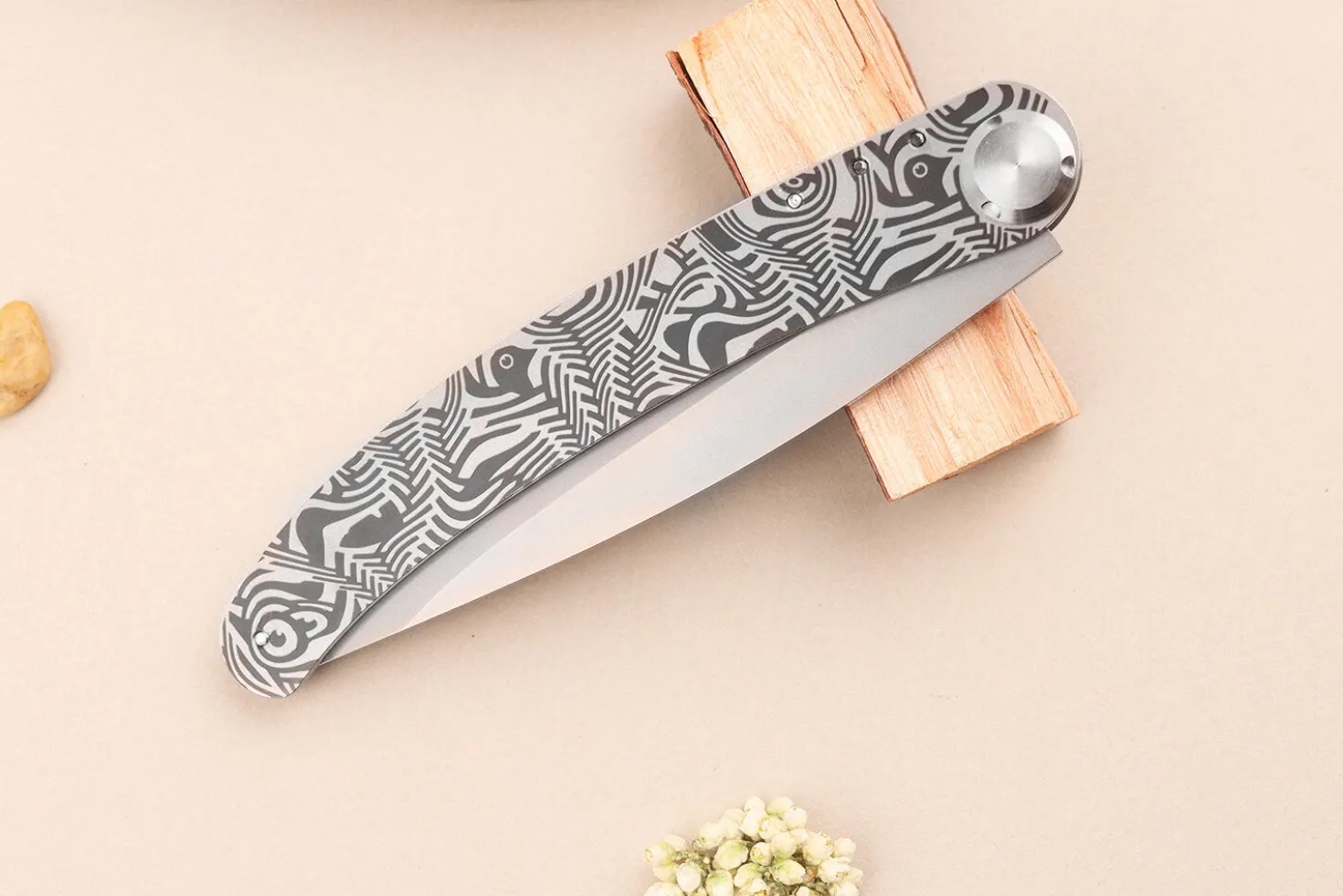 Couteau pliant Le Coq Français Tropical Red Heart artisanal manche bois rouge 11,5cm + étui