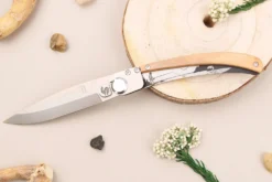 Couteau pliant Le Coq Français Rivière artisanal manche bois d'olivier 11,5cm + étui