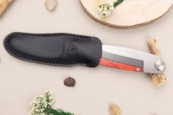 Couteau pliant Le Coq Français Charlemagne Red Heart artisanal manche bois rouge 11,5cm + étui
