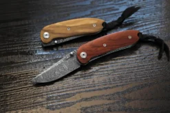 Couteau pliant LionSteel Mini acier damas manche bois de santos 8cm