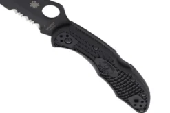 Couteau pliant Spyderco Delica 4 C11PSBBK semi denté manche nylon/fibre de verre noir 10,8cm