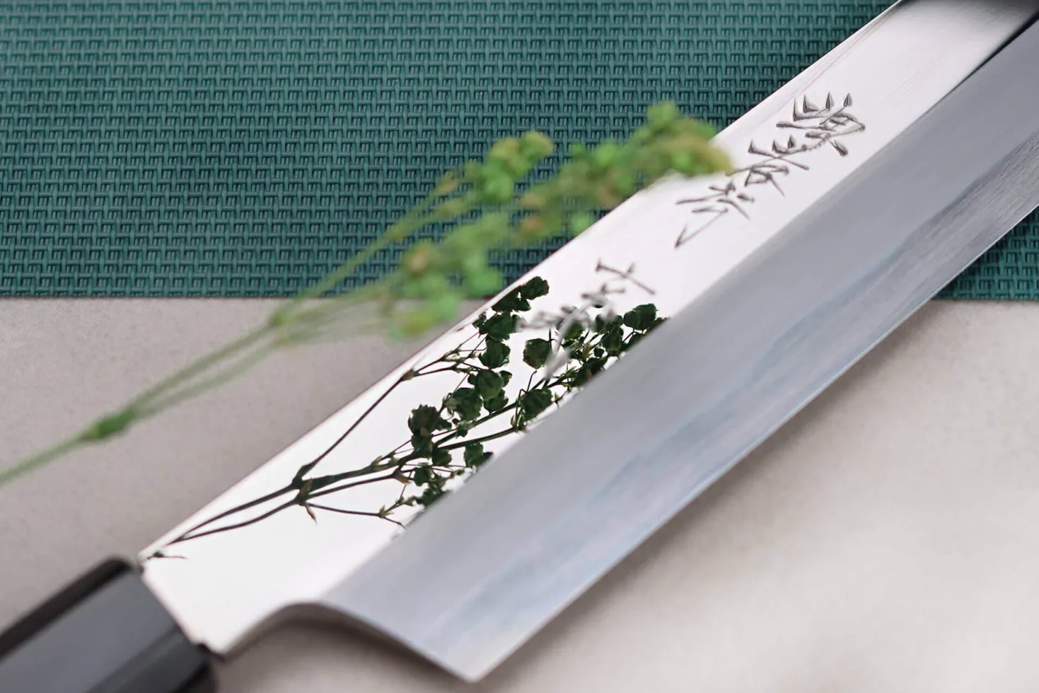 Couteau sakimaru yanagiba 30cm japonais artisanal Sakai Takayuki Genbu