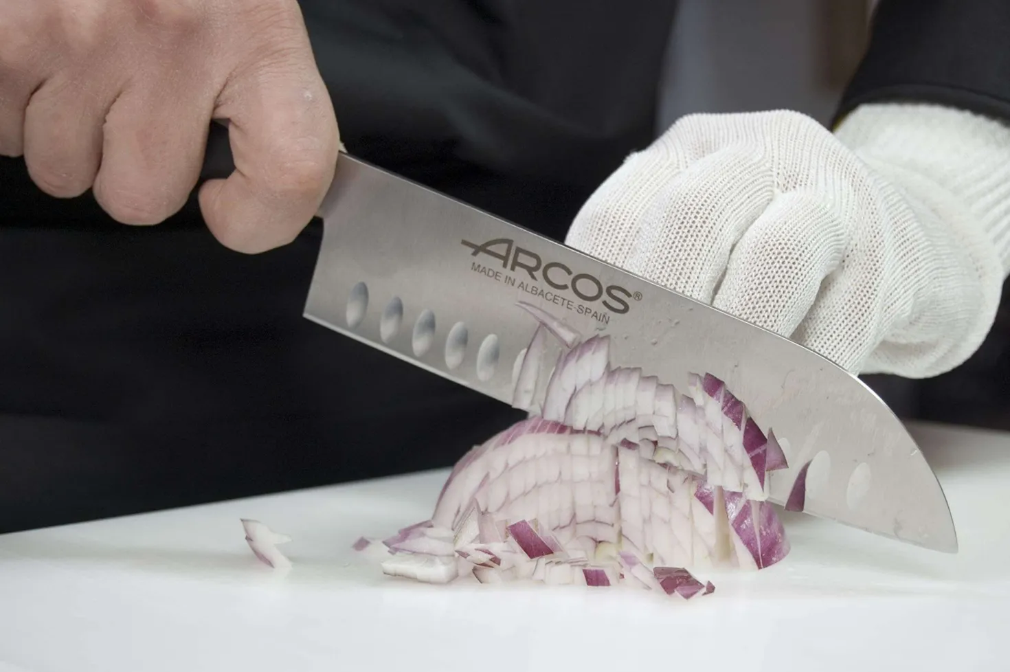 Couteau Santoku alvéolé Riviera Arcos forgé lame 14cm