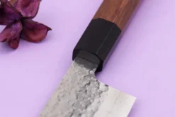 Couteau santoku 16,5cm japonais artisanal Makoto Kurosaki VG7 Damas martelé
