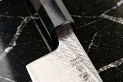 Couteau santoku 16,5cm japonais artisanal Wusaki Kuronawa G3 damas