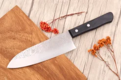 Couteau santoku 17cm japonais Satake Cutlery Nashiji