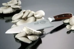 Couteau santoku DICK 1778 lame acier 3 couches 17cm manche bois de prunier
