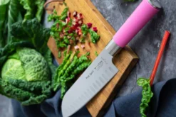 Couteau santoku Dick Pink Spirit lame alvéolée 18cm manche rose