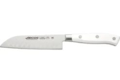 Couteau santoku forgé Riviera White Arcos lame alvéolée 14cm acier NITRUM®