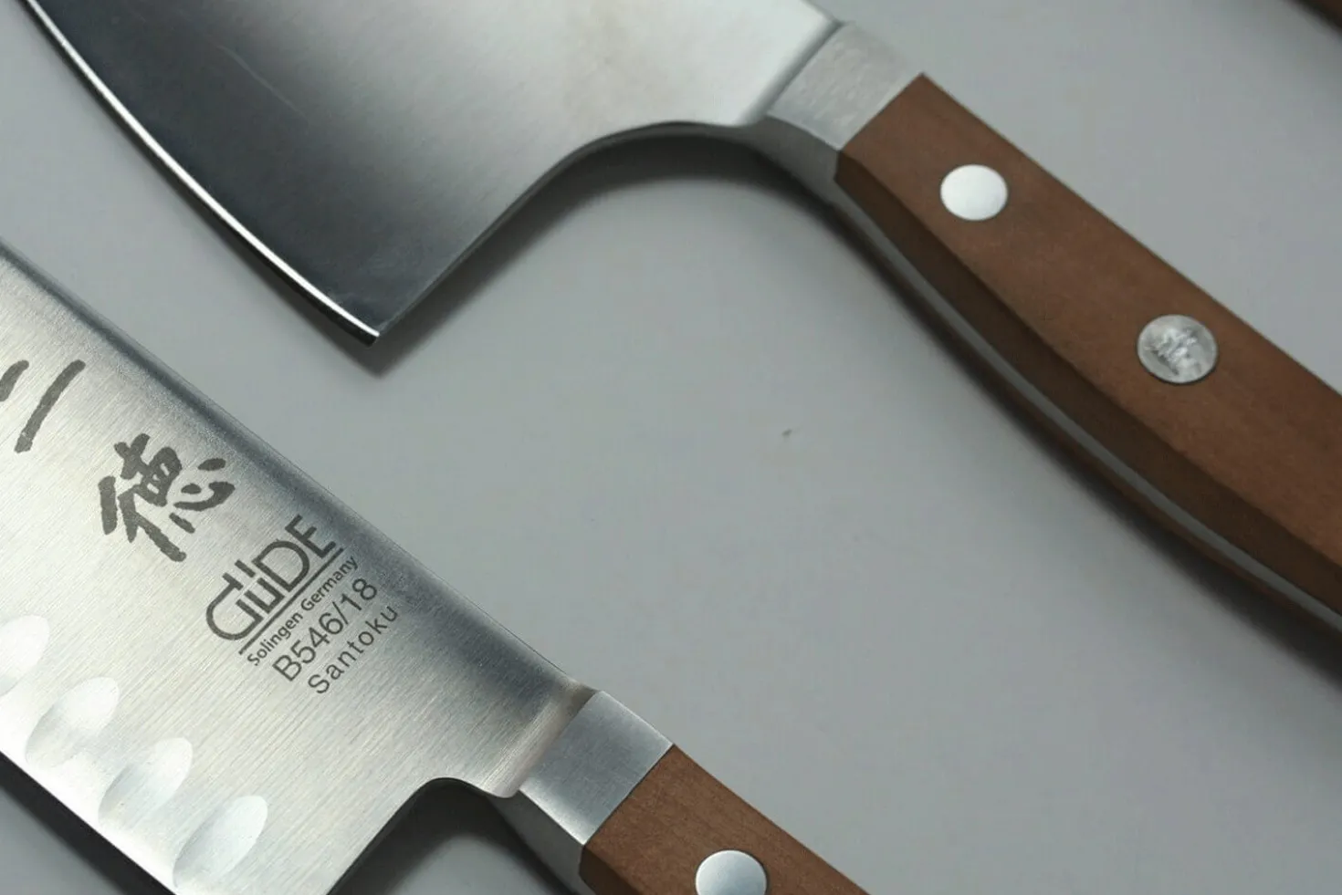 Couteau santoku Gude Alpha Poire 18cm en acier forgé