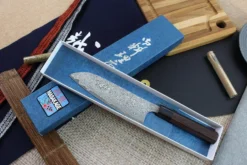 Couteau santoku japonais artisanal Masakage Kumo 16.5cm damas 63 couches