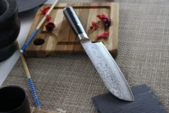 Couteau santoku japonais Satake Cutlery Helios 17cm damas 69 couches