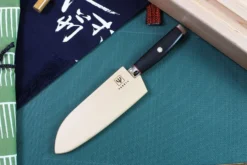 Couteau santoku japonais Yaxell SuperGou Ypsilon 16.5cm damas 193 couches