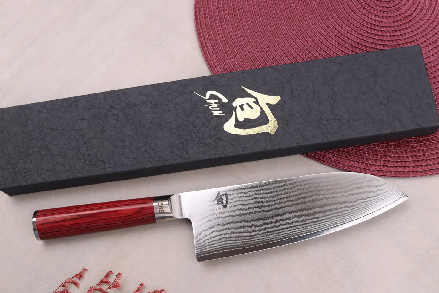 Couteau santoku Kai Shun Classic série limitée Red lame 19cm