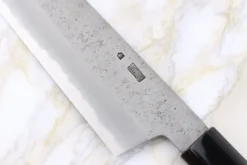 Couteau santoku kiritsuke 18cm japonais artisanal Sakai Kikumori Kikuzuki Rin