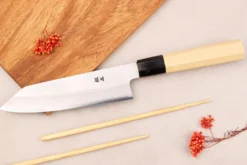 Couteau santoku kiritsuke 18cm japonais artisanal Momotaro Ginsan manche en magnolia