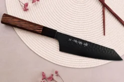 Couteau santoku kiritsuke 16cm japonais Sakai Takayuki Kurokage VG10 manche en wengé
