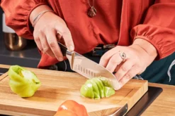 Couteau santoku Rösle Tradition lame alvéolée 17,5cm