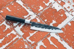 Couteau santoku Samura Blacksmith martelé 18cm