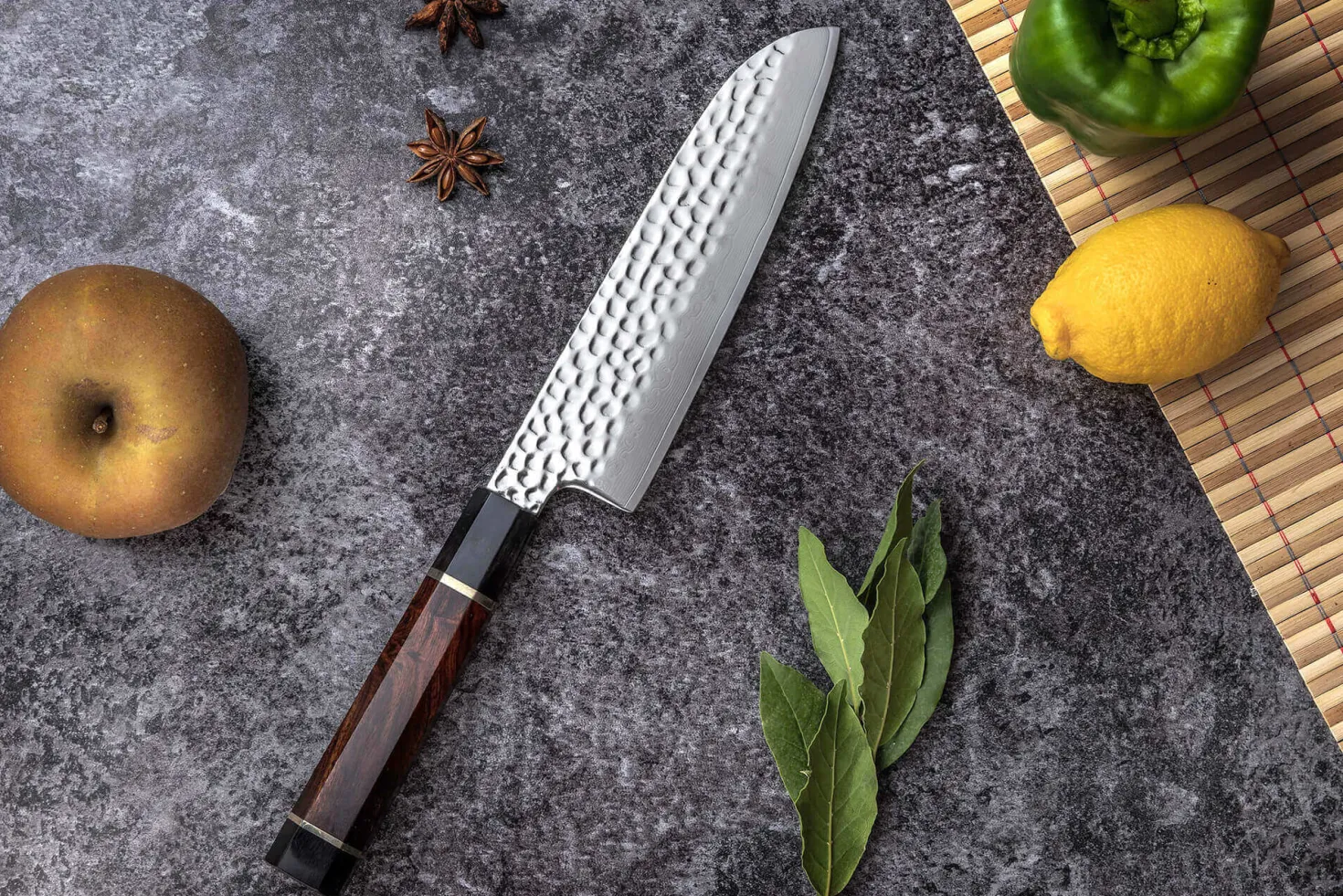 Couteau santoku Sayuto Desert Damas martelé 18cm
