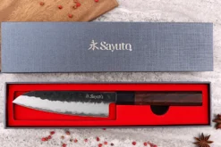 Couteau santoku Sayuto Séquoia San Mai martelé 13,5cm