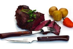 Couteau à steak Arcos Gregorio manche bois lame crantée 11cm