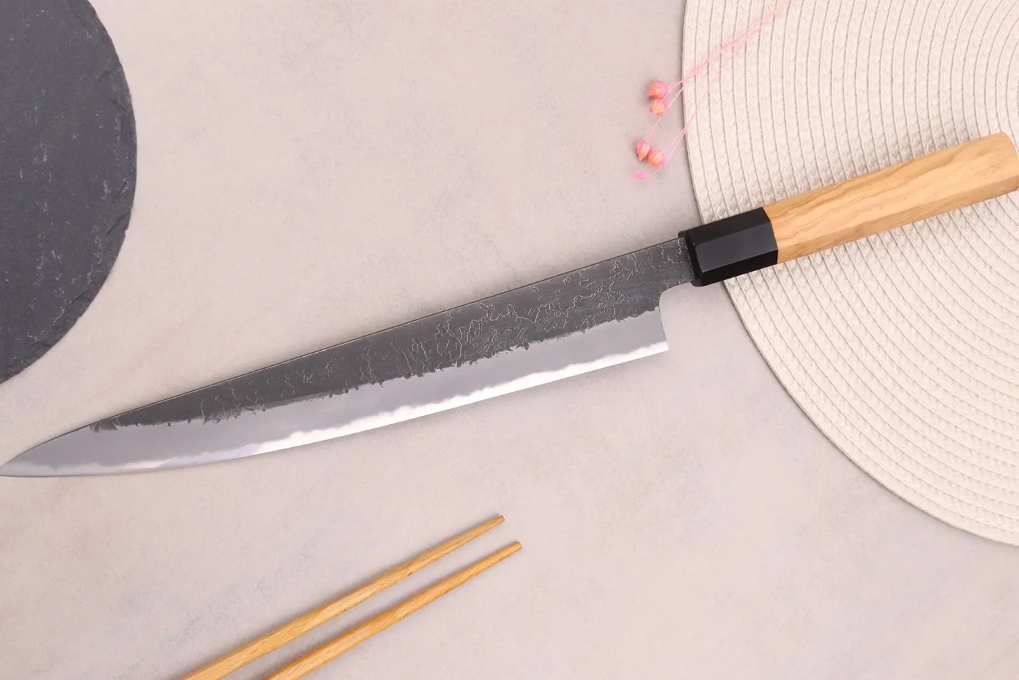 Couteau sujihiki 24cm japonais artisanal Hinoura Mutsumi Ajikataya Black Nashiji