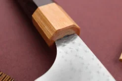 Couteau sujihiki kiritsuke japonais artisanal martelé Yu Kurosaki senko 24cm acier SG2