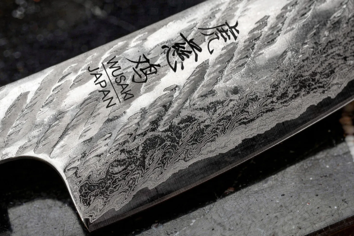 Couteau universel 13,5cm japonais artisanal Wusaki Kuronawa G3 damas