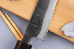 Couteau universel 12cm japonais artisanal Yuzo Black Nashiji