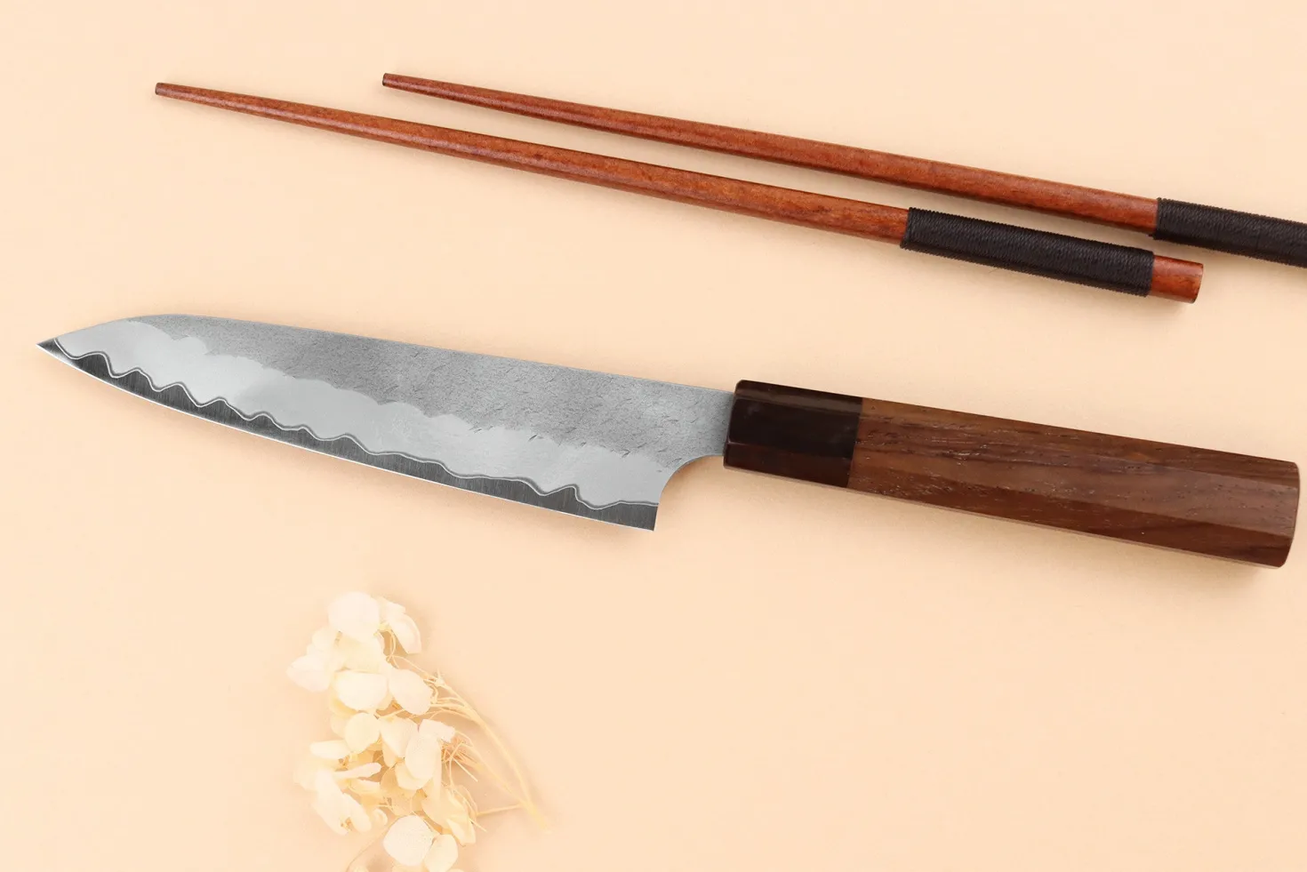 Couteau universel 15cm japonais artisanal Nigara Hamono Tsuchime AS manche en noyer