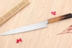 Couteau yanagiba 27cm japonais artisanal Nakamura Kaishin Saku WS2 en chêne
