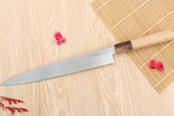 Couteau yanagiba 24cm japonais artisanal Nakamura Kaishin Saku WS2 en magnolia