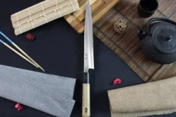 Couteau yanagiba japonais artisanal Kagekiyo Utage White Steel 2 24cm