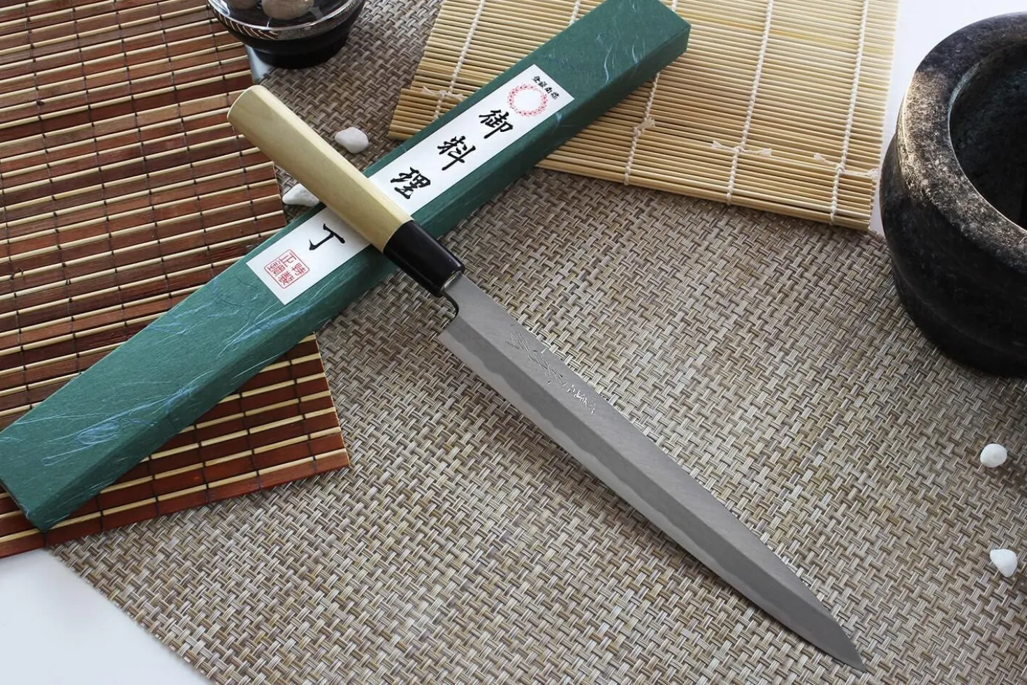 Couteau yanagiba japonais artisanal Yoshihiro Jyosaku White 2 steel 24cm