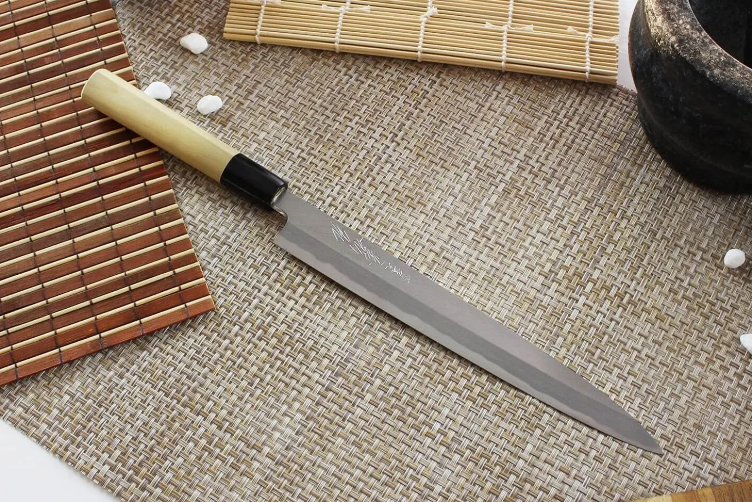 Couteau yanagiba japonais artisanal Yoshihiro Jyosaku White 2 steel 24cm