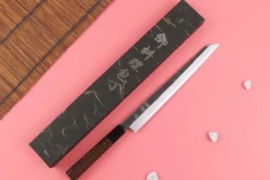 Couteau yanagiba kiritsuke 27cm japonais artisanal Hatsukokoro Shirasagi manche en wengé