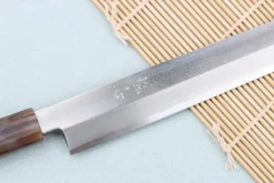 Couteau yanagiba kiritsuke 27cm japonais artisanal Nakamura Kaishin Ginsan Damas