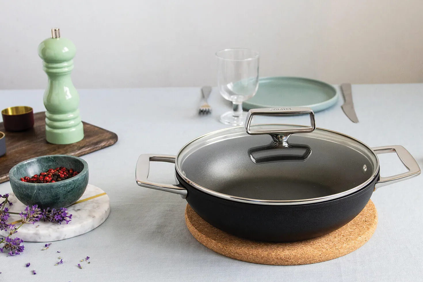 Couvercle en verre bombé Cristel Castel'Pro anse fixe en inox