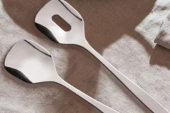 Couverts à salade Alessi Knifeforkspoon 25cm acier inox 18/10 design par Jasper Morrison