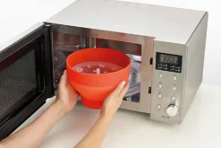 Cuiseur à popcorn pliable Lékué pour micro-ondes