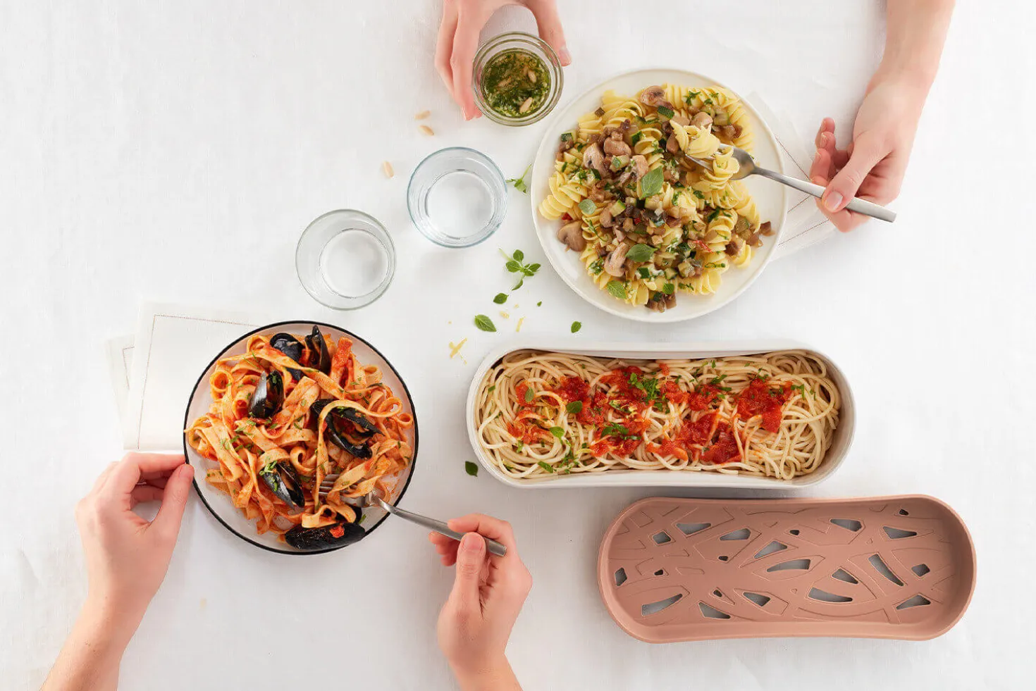 Cuiseur à pâtes rapide Lékué Quick Pasta en silicone platinum