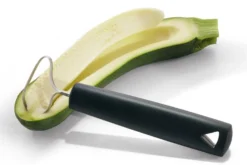 Evideur Triangle pour fruits et légumes manche en green grip