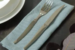 Fourchette de table Lou Laguiole Jet tout inox 20,7cm