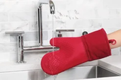 Gant de cuisine OXO en silicone