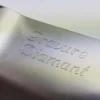 Gravure diamant personnalisée sur lame
