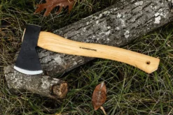 Hache Condor Greenland 61401 manche en bois hickory + couvre-lame en cuir
