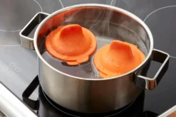 Lot de 2 ustensiles Lékué pour la cuisson des œufs pochés
